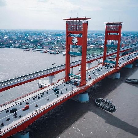Hotel Sriwijaya 99 Palembang Eksteriør billede
